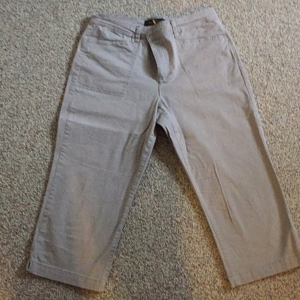 Grey Capri pants
